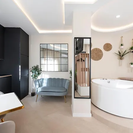 Apartament Malaga Boutique V.V Luxury Jacuzzy Zewnętrze zdjęcie