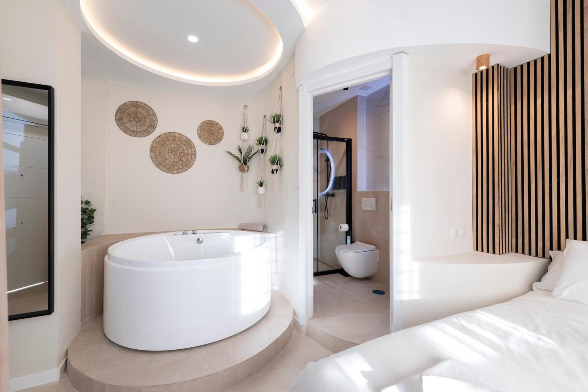 Boutique V.v Luxury Jacuzzy Apartment *